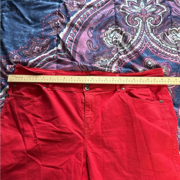 Torrid Women’s Super Soft Red 3 Button‎ Crop Jegging Plus Size 24 - Picture 6 of 8